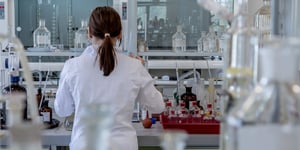Genomics-lab-scientist